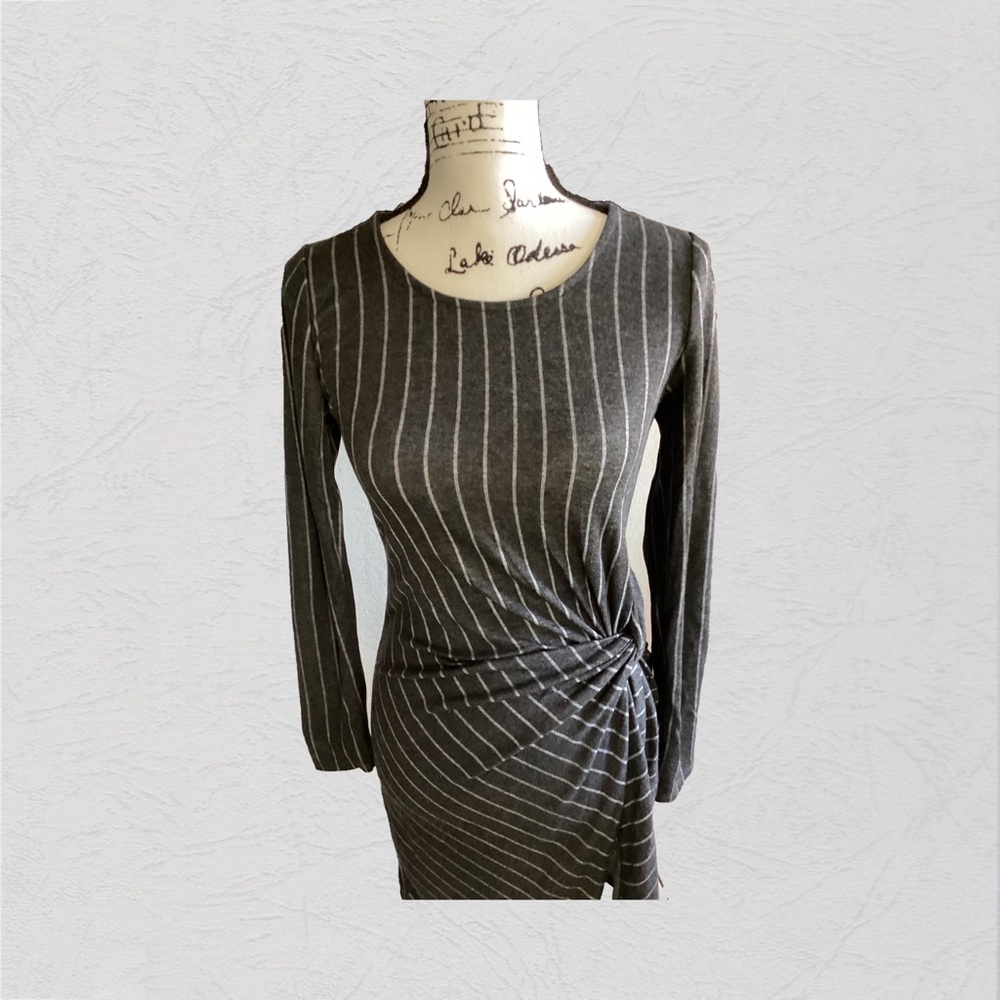 Spring Haze Dress Size Small - Picture 2 of 5